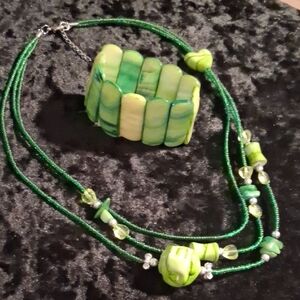 Green Beaded Necklace and Bracelet Set